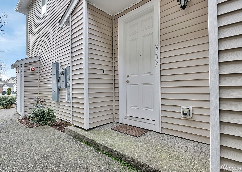 1st image of 2637 Bronson Ave