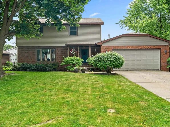 716 Eau Claire Pl, De Pere, WI 54115