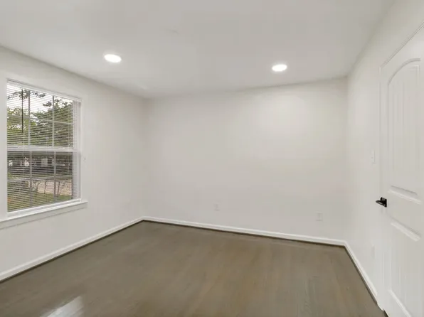 6502 Howard Ave, Dallas, TX 75227