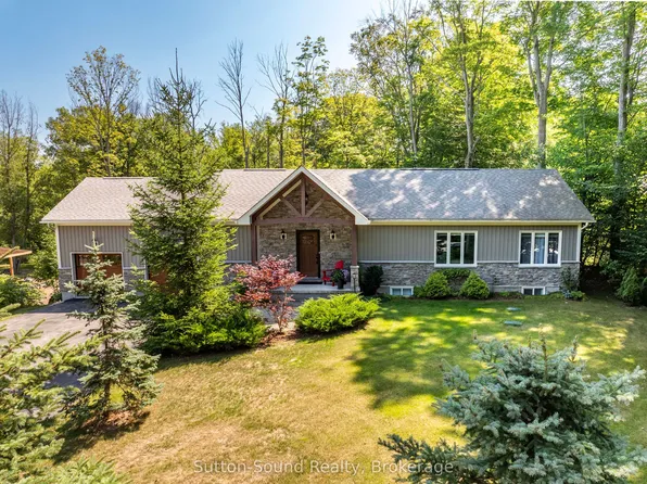90 Graham Cres, South Bruce Peninsula, ON N0H 2G0