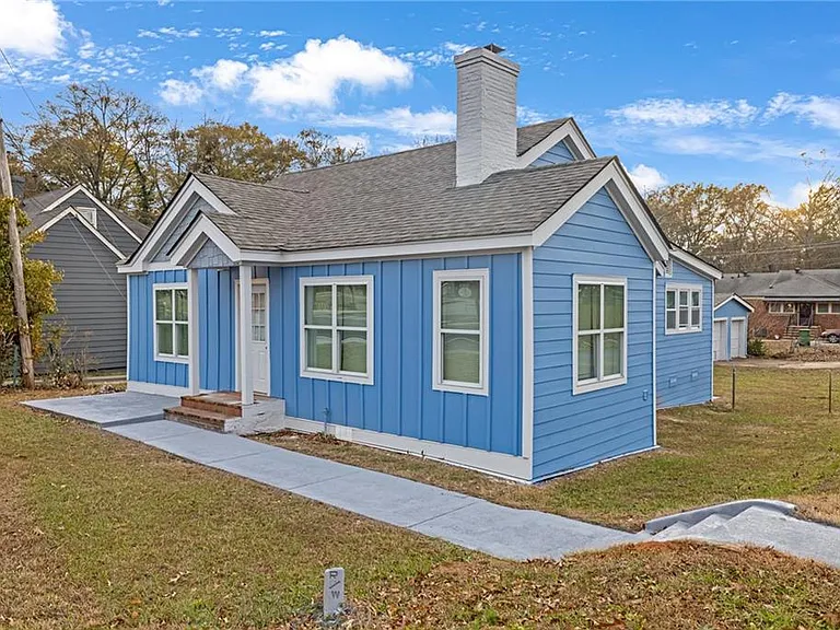 1683 Candler Rd — Photo 2