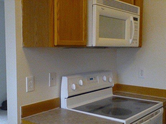 5th image of 8915 1st St NE