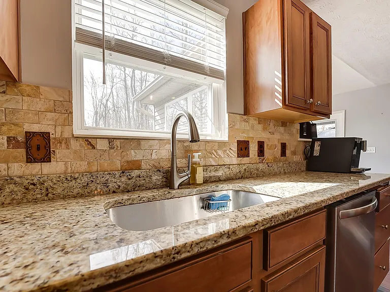 6700 Bartlett Ct — Photo 17