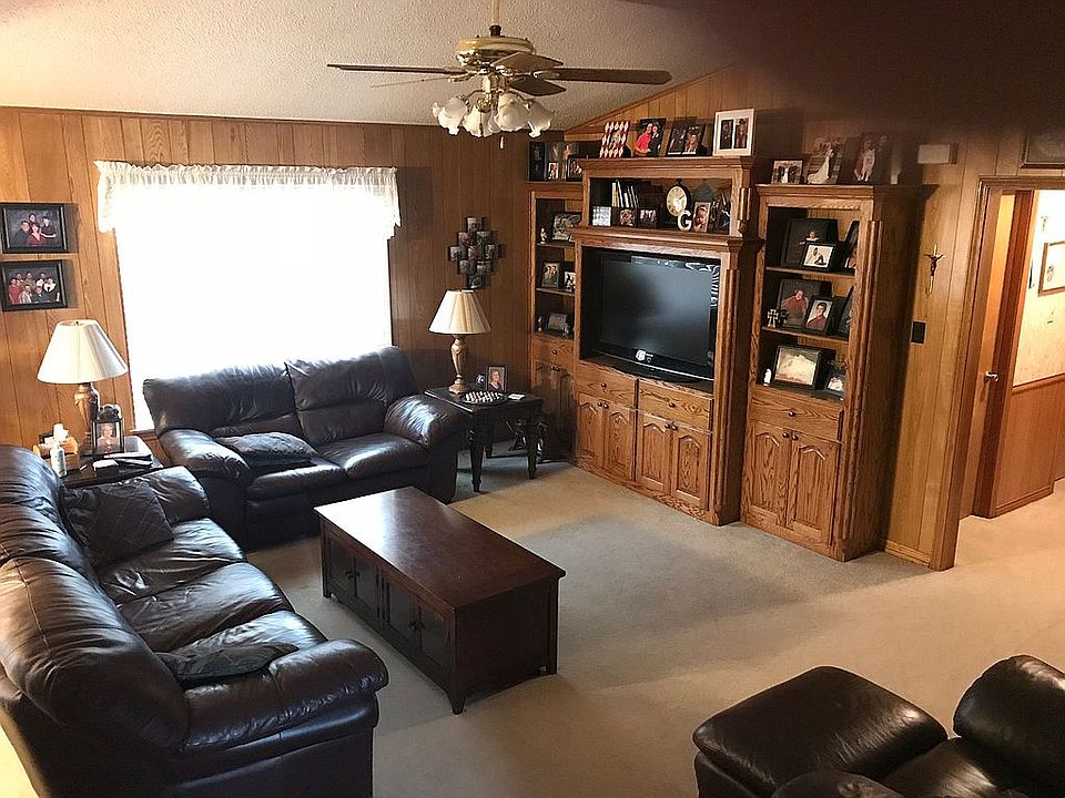 702 Re Grewing St, Muenster, TX 76252 Zillow