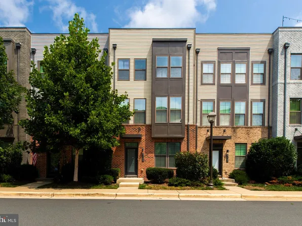 43306 John Michael Ter, Ashburn, VA 20148