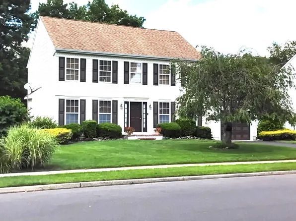 810 Timber Brook Dr, Vineland, NJ 08360