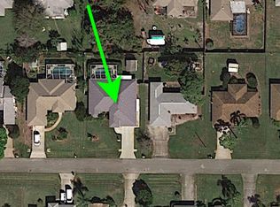 166 Dickens Ave, Sebastian, FL 32958