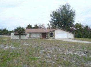 7343 River Country Dr, Weeki Wachee, FL 34607