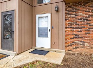 4036 Country Club Dr, Imperial, MO 63052