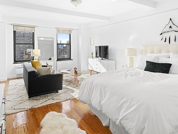 5th image of 101 7th Ave #15D