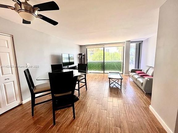 5th image of 6820 Indian Creek Dr #1D