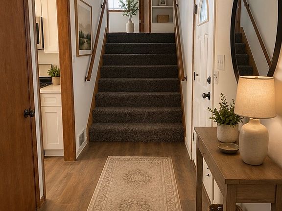 2nd image of 2715 Cherrywood Pl