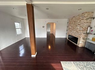 22043 93rd Rd, Queens Village, NY 11428