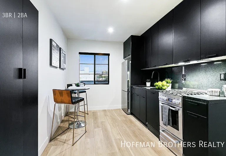 225 Lucas Ave #1 — Photo 5