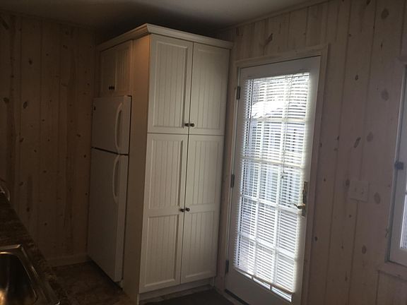 3rd image of 3210 W Glen Ave