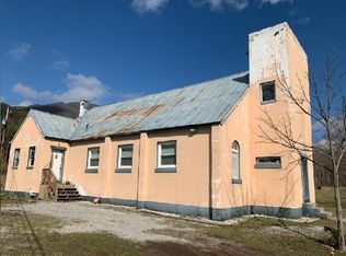 1372 Cascade Dr, Pembroke, VA 24136