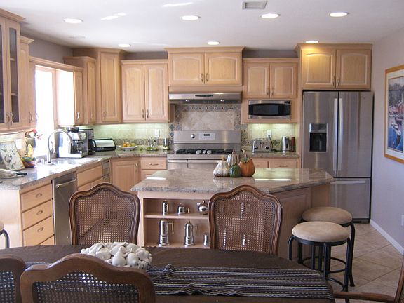 3rd image of 2010 Vista Grande Dr