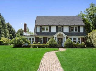 36 Hilton Ave, Garden City, NY 11530