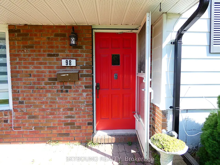 98 Barton St #1 — Photo 3