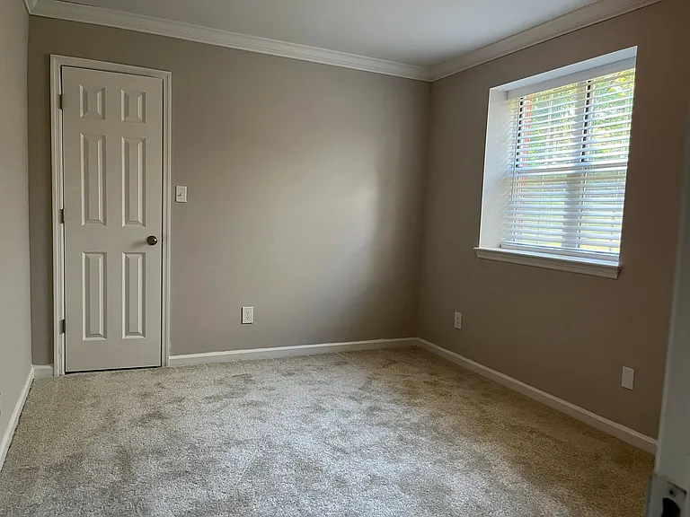 1680 Sleepy Hollow Rd — Photo 53