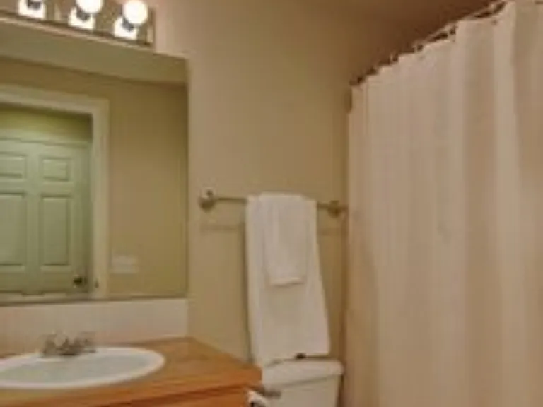 655 W Emerson St #C — Photo 16