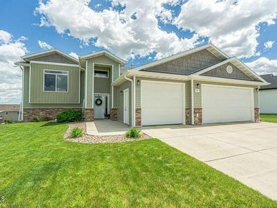 5217 Onyx Dr, Bismarck, ND, 58503