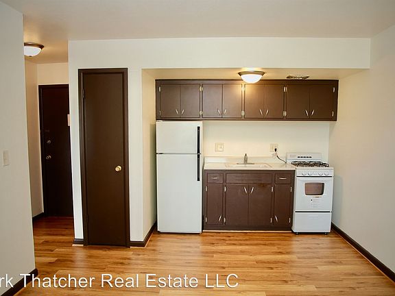 3rd image of 2812 E Bolivar Ave APT 20