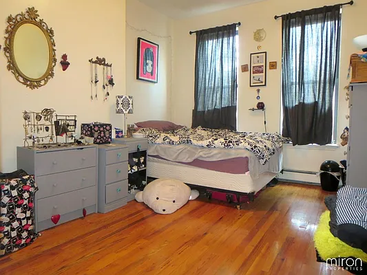 Rented by Miron Properties | media 23