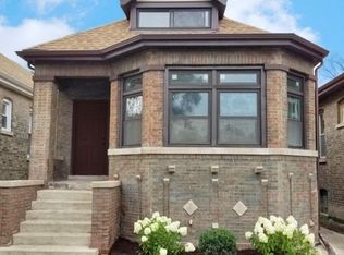 8638 S Loomis Blvd, Chicago, IL 60620