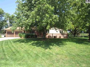 2400 W 62nd Ave, Hutchinson, KS 67502