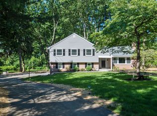 2840 Dogwood Ln, Broomall, PA 19008