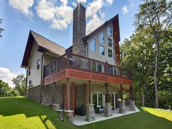 239 Old Skyline Dr, Waverly, TN 37185