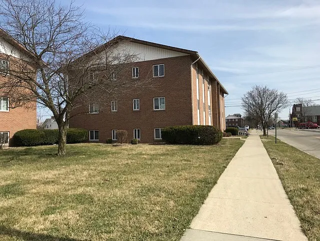 Bucryus Commons — Photo 3