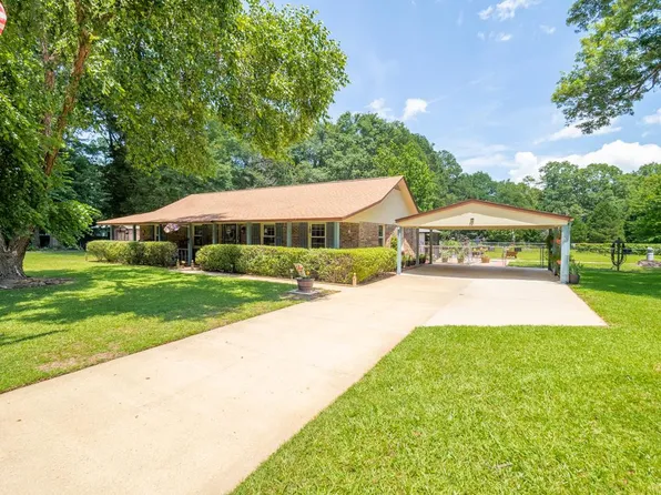 921 Pelham Dr, Sumter, SC 29154