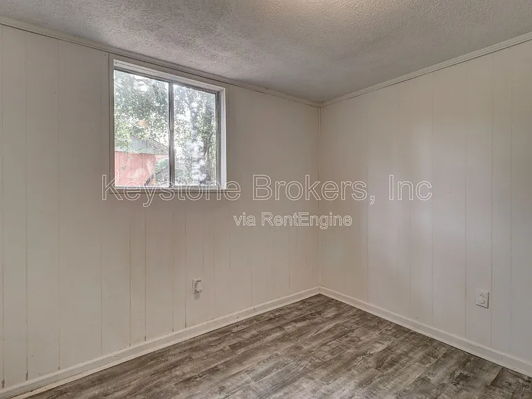 8774 Channing Dr — Photo 17