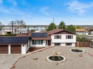 6220 W Willamette Ave, Kennewick, WA