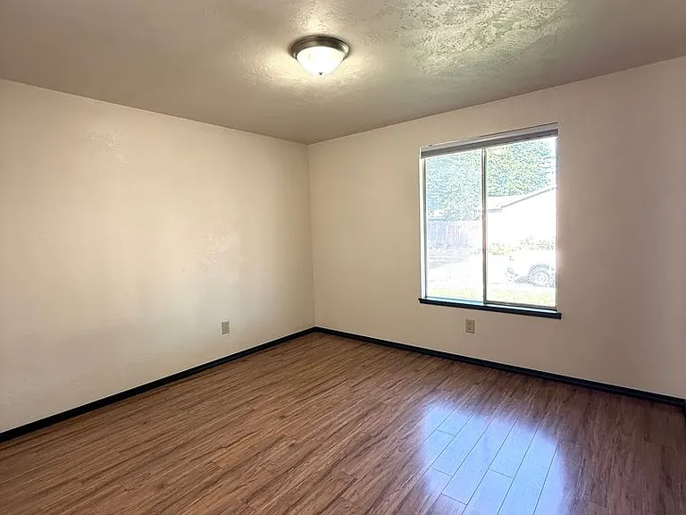 2900 Terr Mont Loop — Photo 8