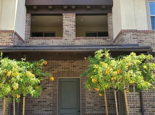 869 Orchid Way UNIT D, Azusa, CA 91702