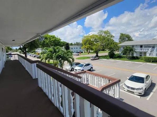 54 Newport Ct #C, Deerfield Beach, FL 33442