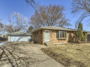 1833 Turquoise Trl, Eagan, MN 55122