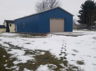 620 Twin Hills Dr, Watervliet, MI 49098