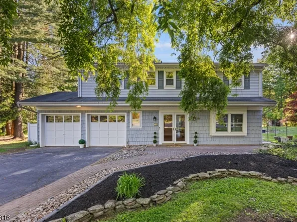 28 Deer Run Dr, Montgomery Twp., NJ 08502