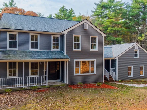 51 Hill St, Lakeville, MA 02347