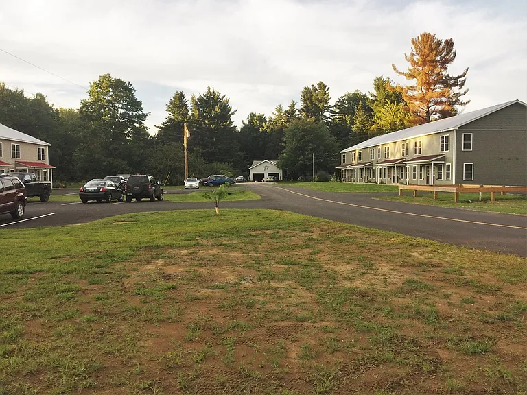 76 Sumner Ln #E — Photo 28
