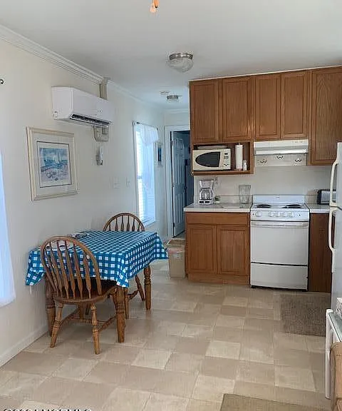 1740 White Oak River Rd — Photo 10