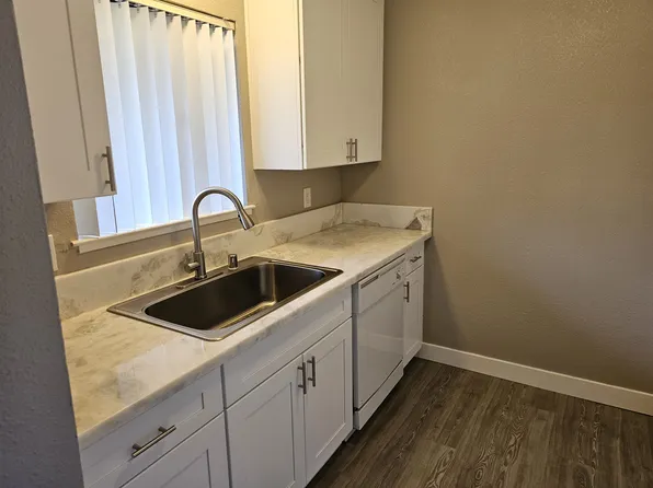 8729 Fair Oaks Blvd #2, Carmichael, CA 95608