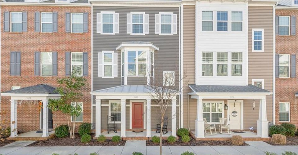 1st image of 1676 Avalene Way #1