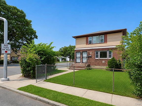 3rd image of 5 Tyler Ave