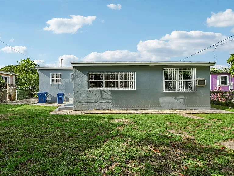 1045 NW 115th St — Photo 39