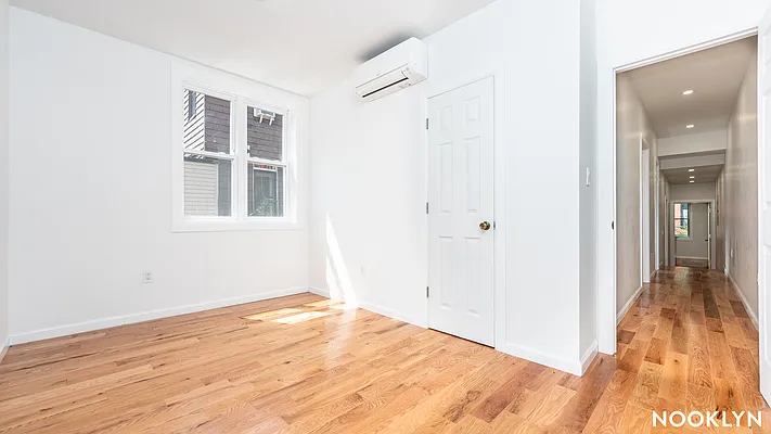 Rented by Nooklyn NYC LLC | media 9